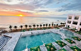 Bờ Biển Vàng Resort